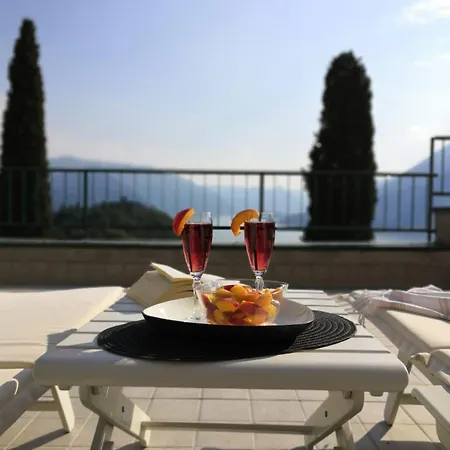 Punto Di Vista - A Real Paradise Apartament